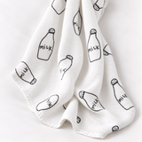 Coperta grande in mussola con motivo "Milk"